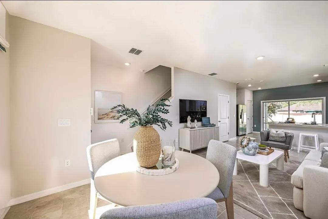 Building Photo - 7268 Sabal Ter