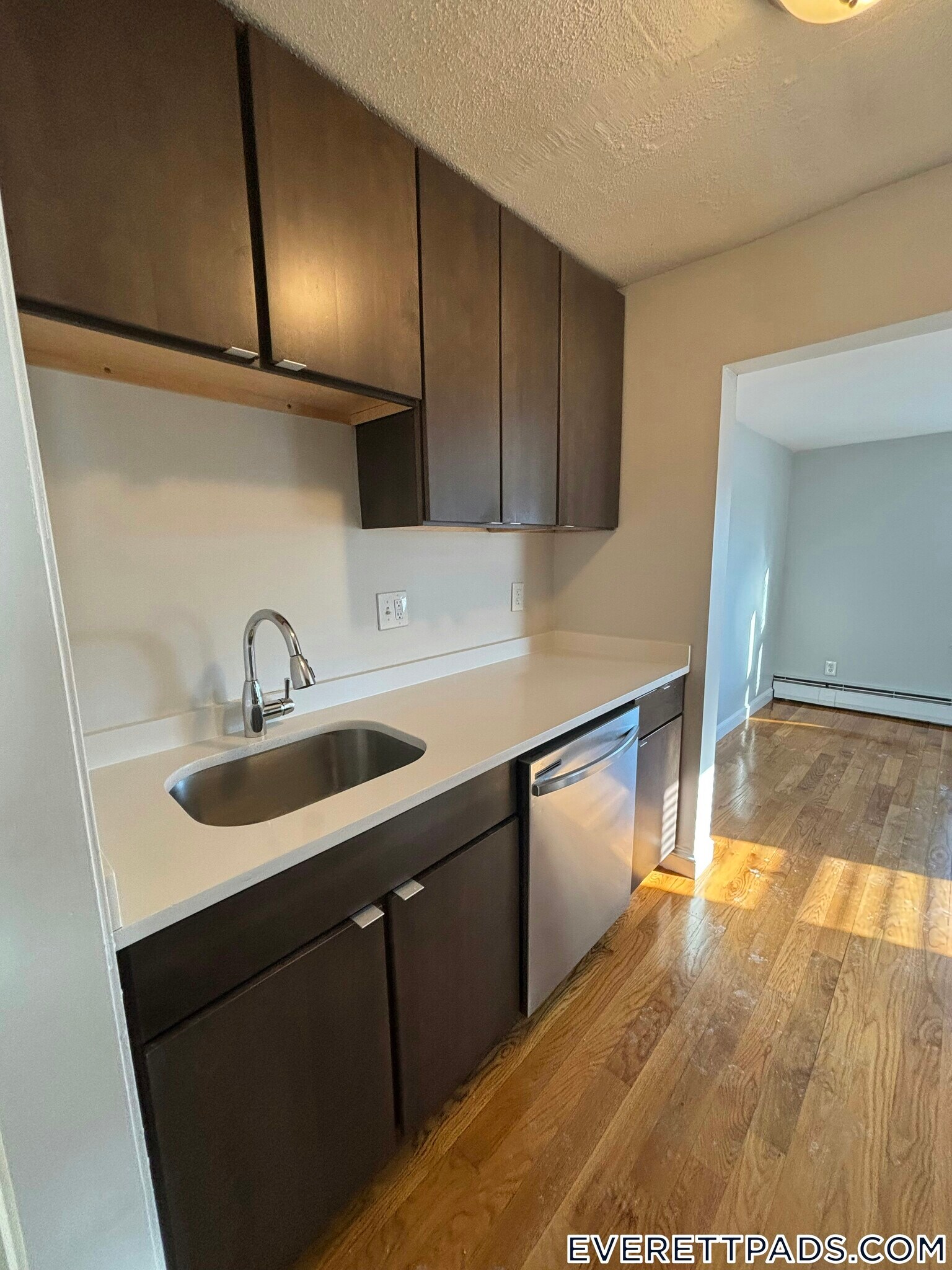 Building Photo - 55 Forest Ave