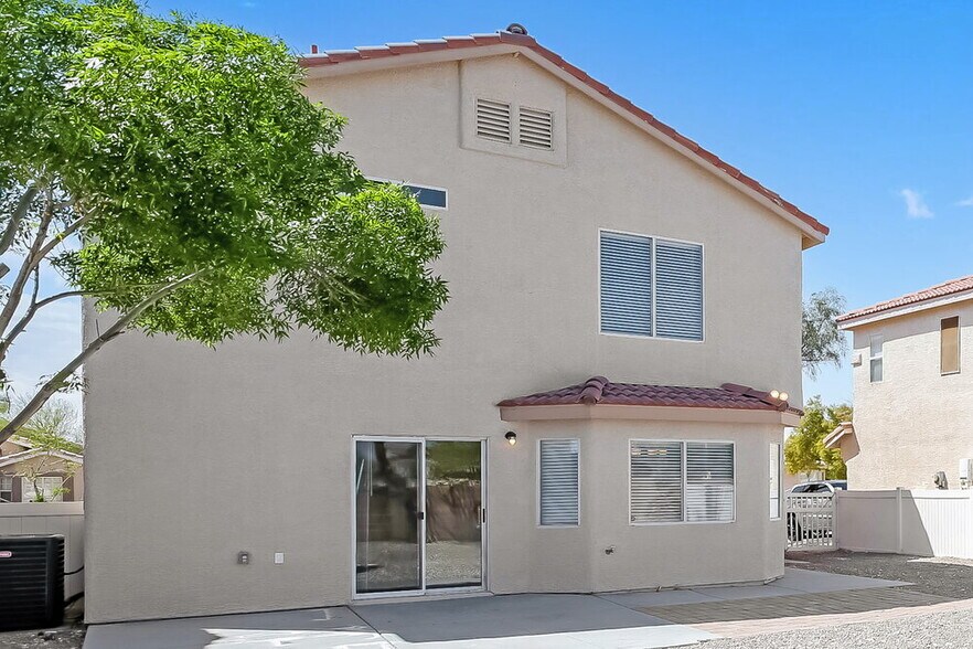 Building Photo - 4944 Sapphire Light St