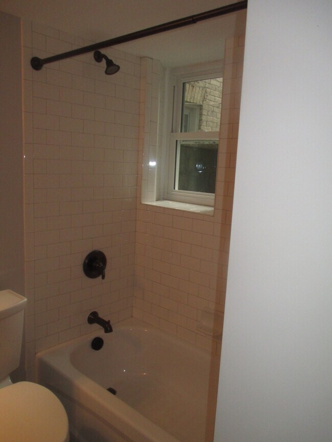 Building Photo - Townhome for rent in Upper Fells Point (Butcher's Hill)