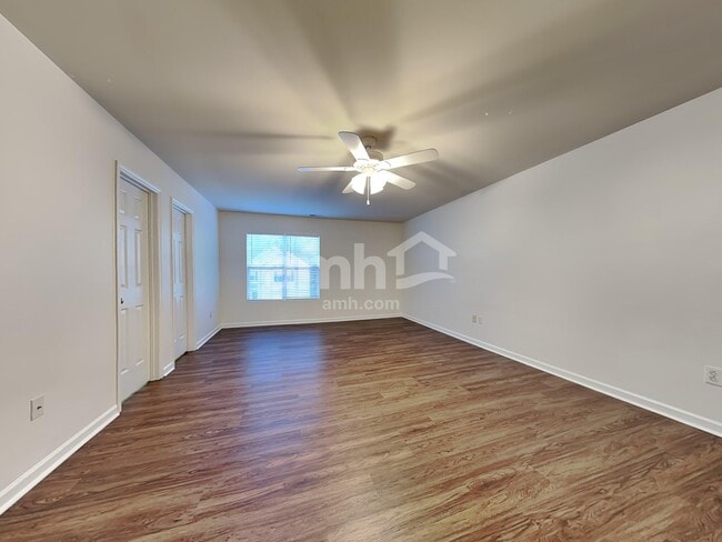 Building Photo - 704 Marjam Ln