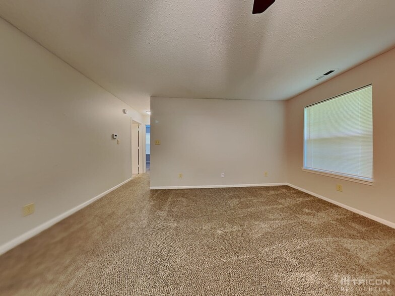 Building Photo - 6346 Cradle River Dr