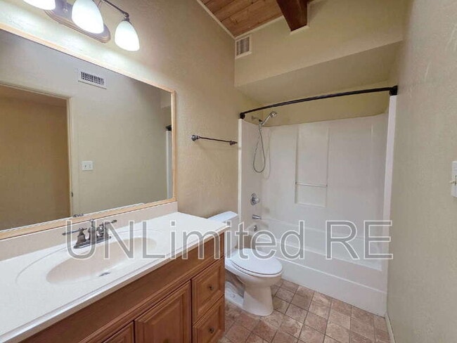 Building Photo - 355 Canyon Diablo Rd