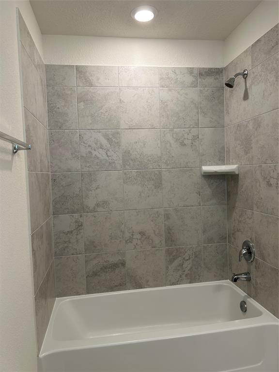 Building Photo - 9843 Mls Fld Dr