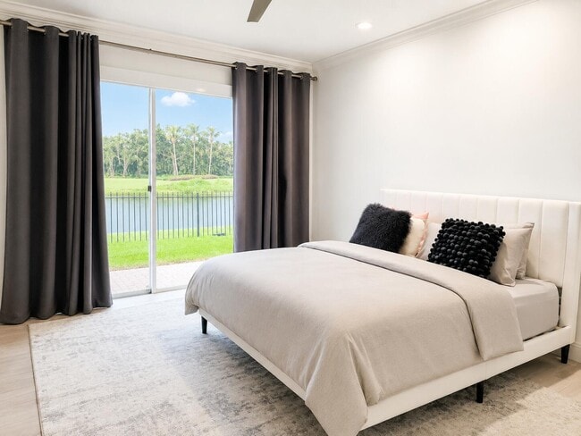 Building Photo - 5855 NW 42nd Way