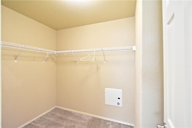 Building Photo - 1807 Slate Creek Dr