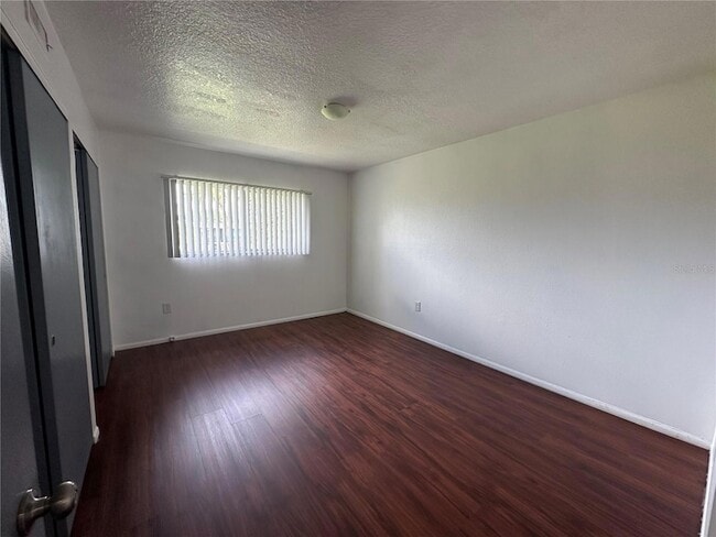 Building Photo - 1000 Lake of the Woods Blvd