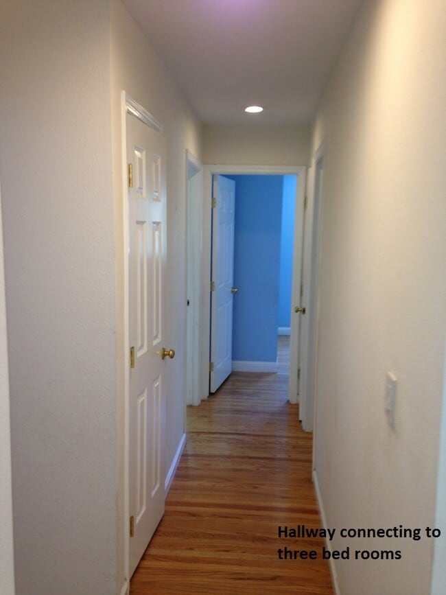 Building Photo - 34199 Cromwell Pl