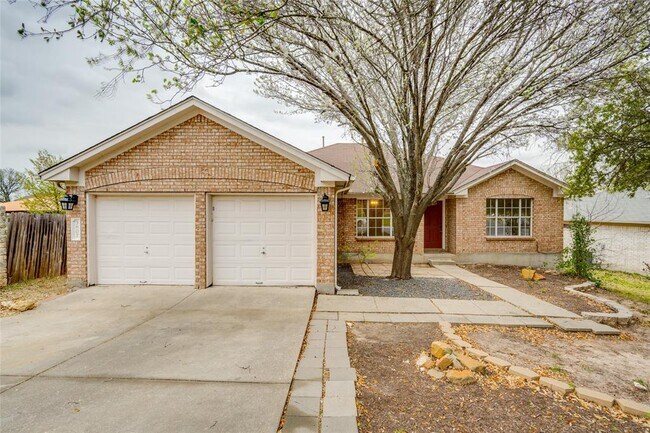 Primary Photo - 3807 Eagles Nest St