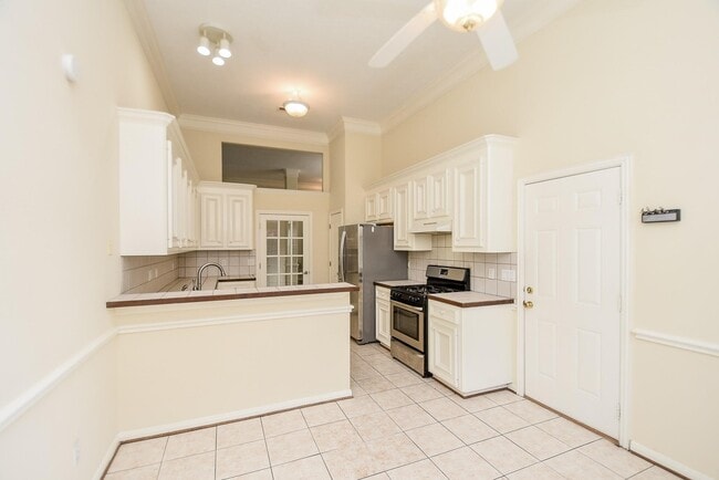 Building Photo - 21807 Windsor Castle Dr