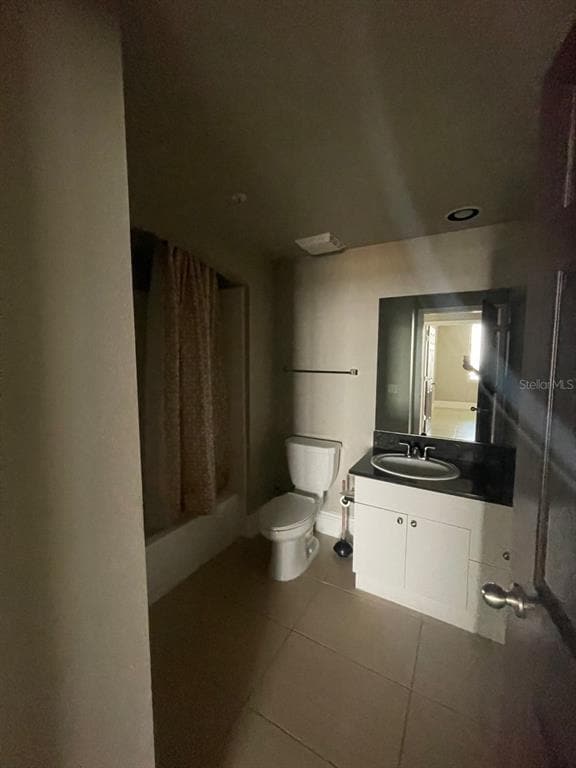 Building Photo - 322 E Central Blvd