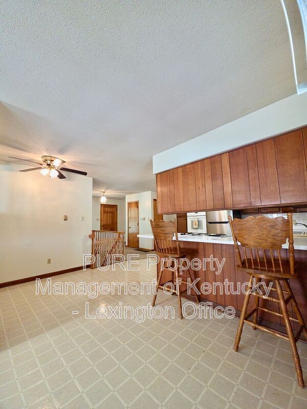 Building Photo - 3449 Colonel Rd