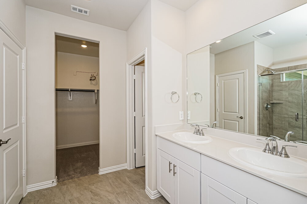 Building Photo - 1235 Paintbrush Dr