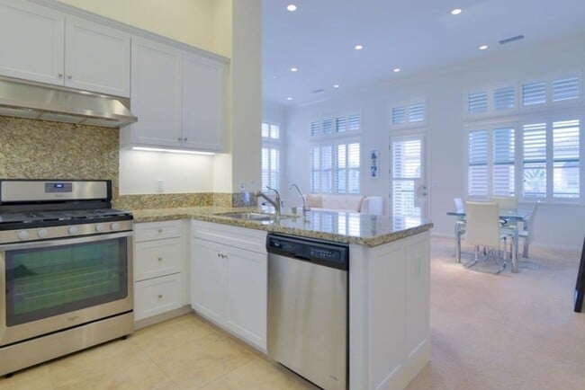 Building Photo - Gorgeous home in Irvine's most desirable Village of Stonegate