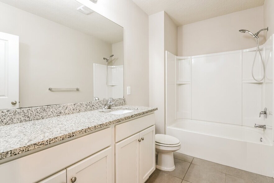 Building Photo - 501 Elbridge Pl