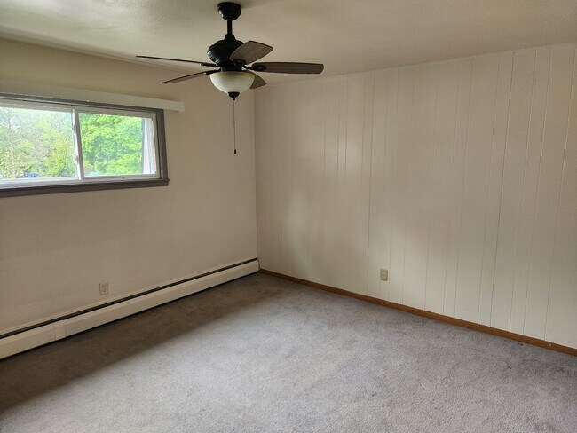 Building Photo - N 64 W23356-W24126 Main St