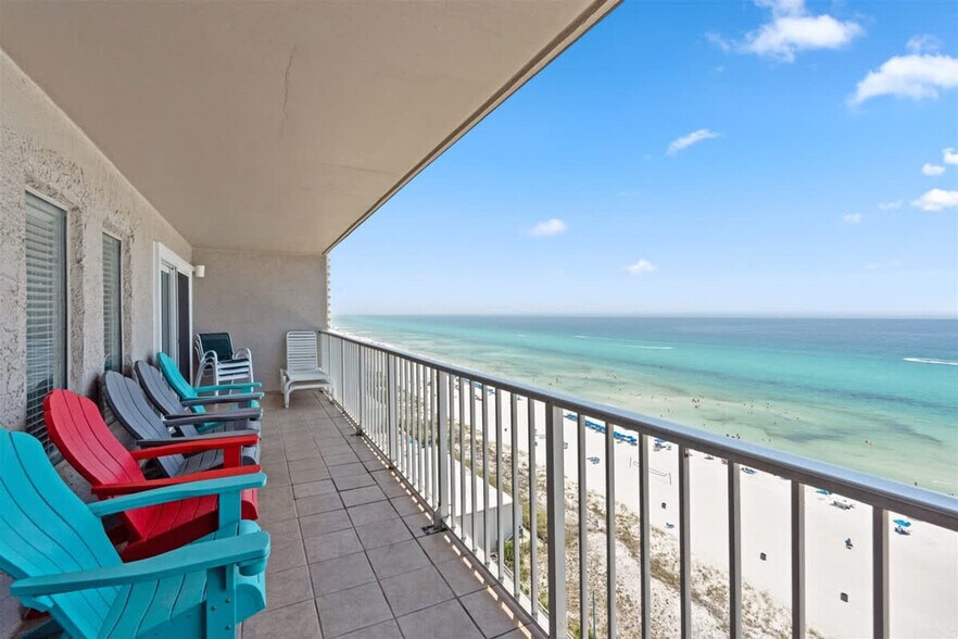 Building Photo - 8743 Thomas Dr