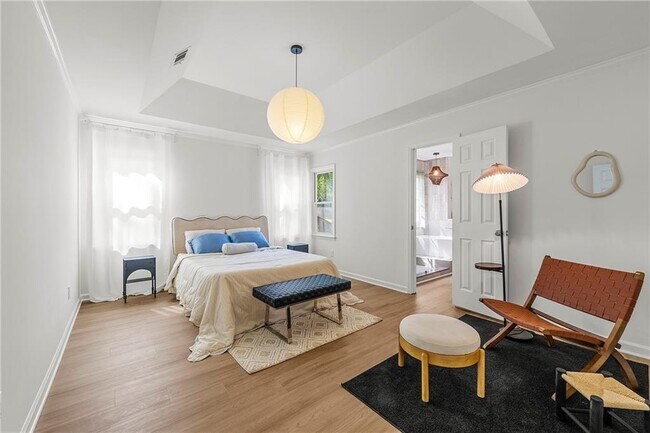 Building Photo - 1414 Justin Dr