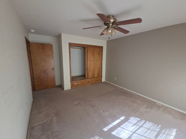 Building Photo - Gorgous 3 Bedroom 2/5 Bath Country Home