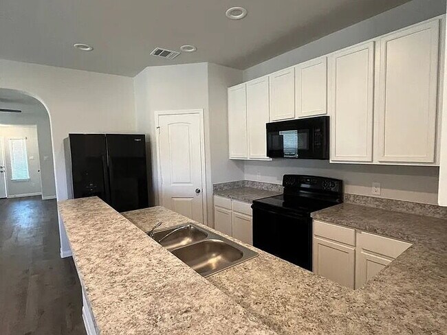 Building Photo - 973 Rice Dr