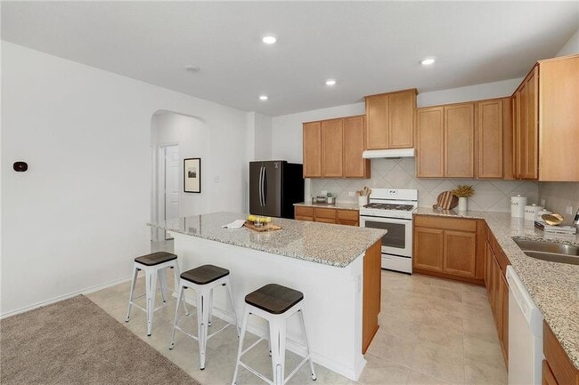 Building Photo - 808 Desaix Dr