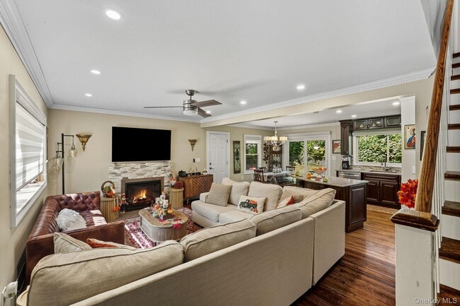 Building Photo - 110 Topland Rd