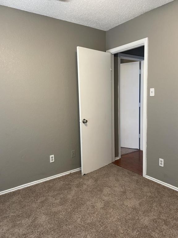 Building Photo - 4724 Hibiscus St