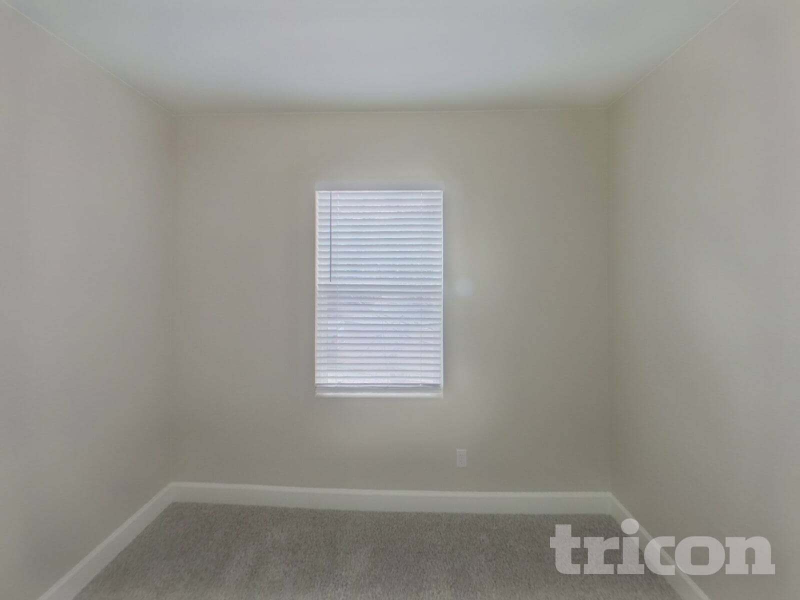 Building Photo - 2290 St Claire Dr