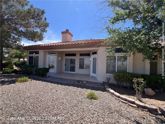 Building Photo - 2700 Vista Butte Dr