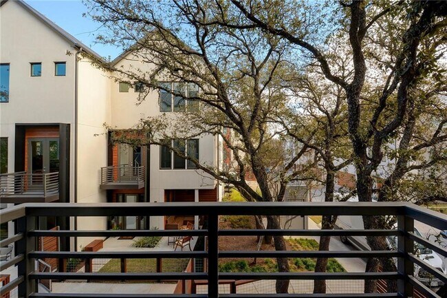 Building Photo - 3100 Menchaca Rd