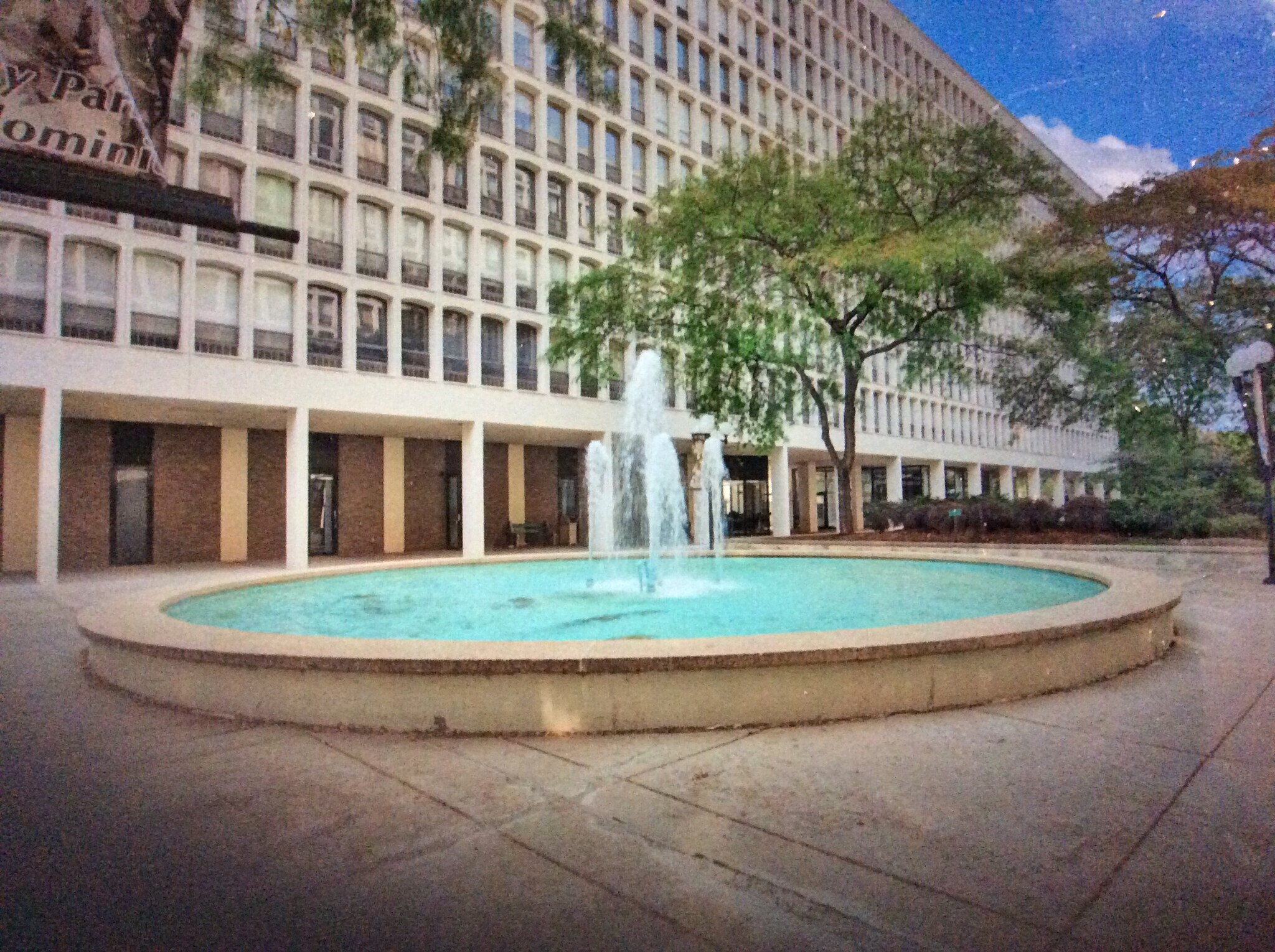 Fountain in Great Courtyard - 1400 E 55th Pl