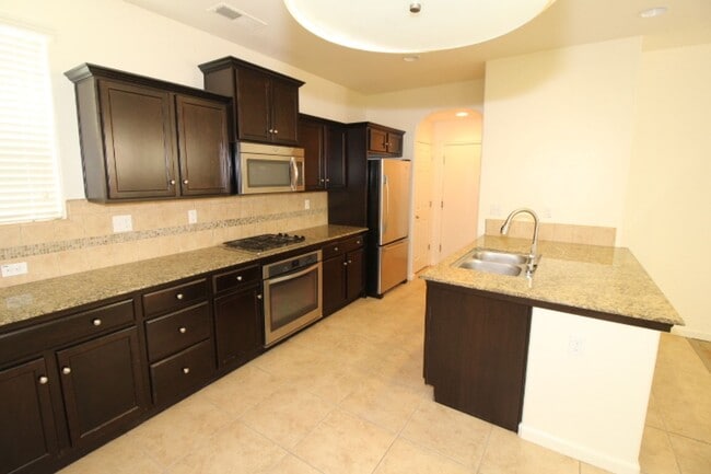 Building Photo - 1529 N Rendezvous Way