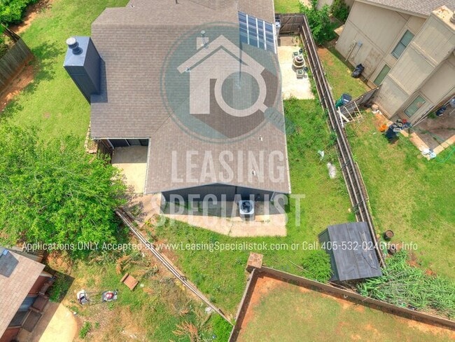 Building Photo - 2 Bed 2 Bath Garden Home in SW OKC's The R...