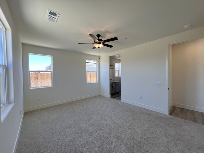 Building Photo - 8234 Violet Rose Ct