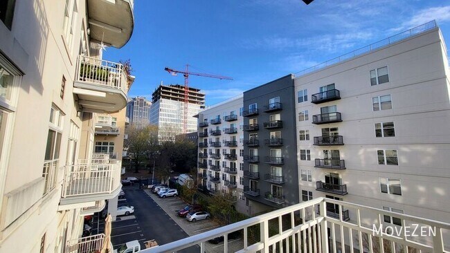 Building Photo - 317 W Morgan St