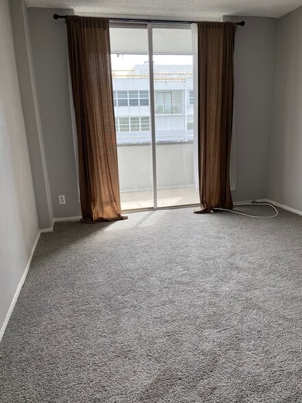 Building Photo - 1170 N Federal Hwy