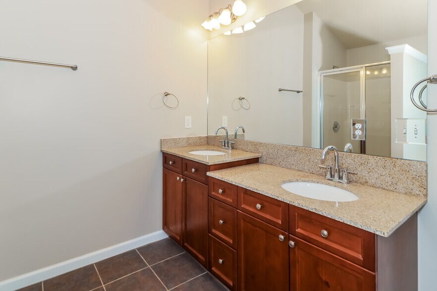 Building Photo - 265 Lilyfield Ln