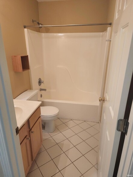 Building Photo - 3819 Claybridge Dr