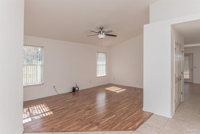 Building Photo - 25 Littleton St