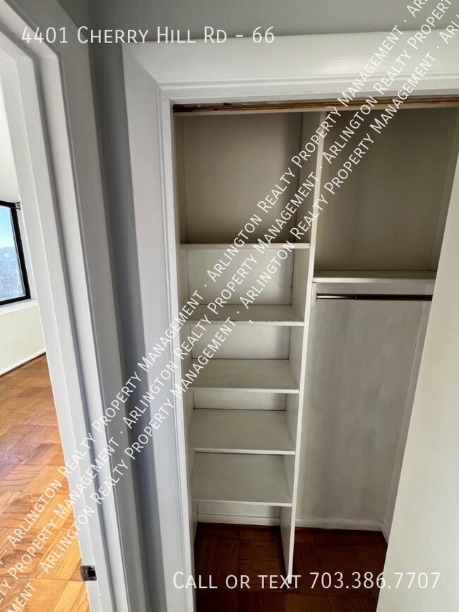 Building Photo - 4401 Cherry Hill Rd