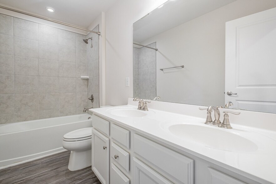 Building Photo - 971 Fancher Ln