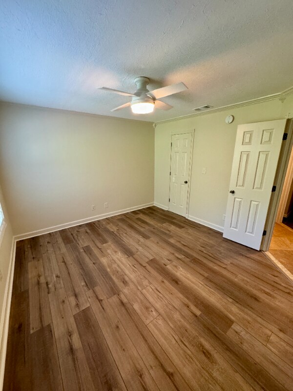 Building Photo - 2144 River Heights Ct SE