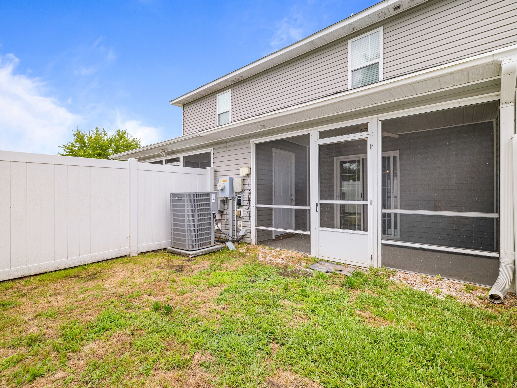 Building Photo - 229 Glen Cannon Drive