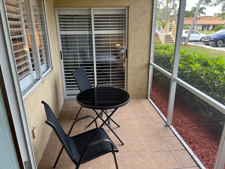 Building Photo - 3100 Seasons Way