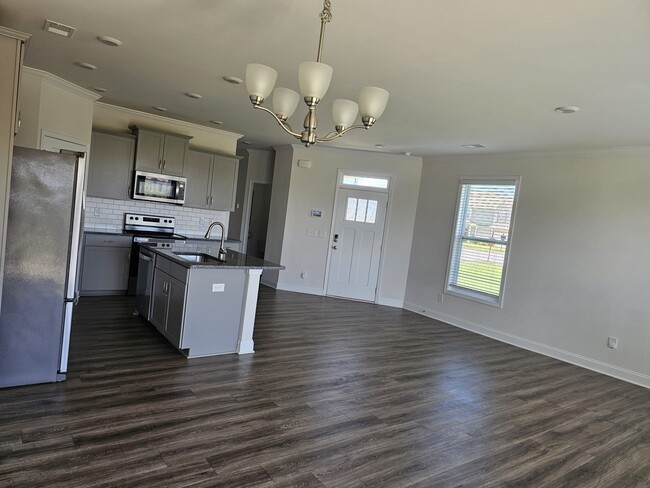 Building Photo - 422 Yellow Fox Rd