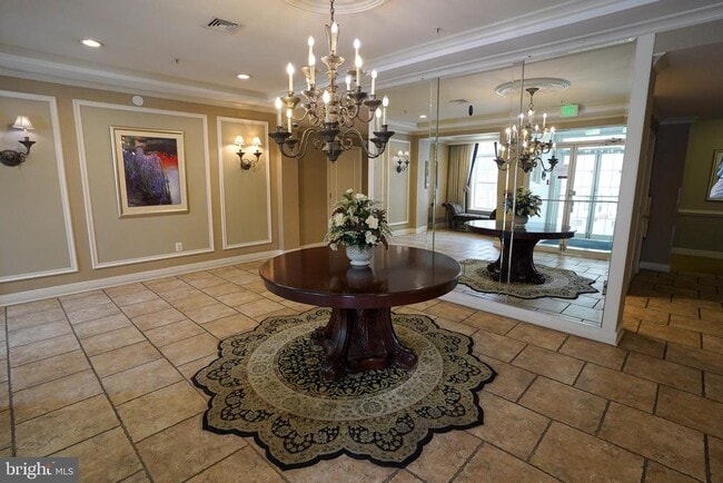 Building Photo - 2111 Ganton Green