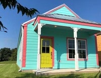 Building Photo - 1426 General Mouton Ave