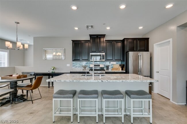 Building Photo - 545 Teovani St