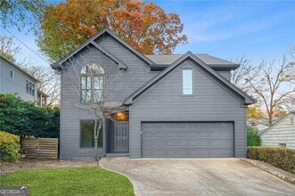 Building Photo - 1086 Pine Grove Ave NE