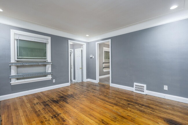 Building Photo - 13881 Carlisle St